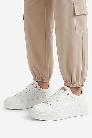 Сникърси GUESS CEO-AVO-357-018-1 БЯЛ