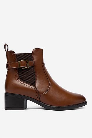 Ghete Clara Barson CEO-RE21E838-27 MARO