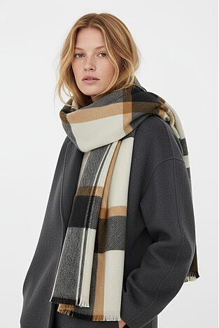 Szalik damski NINE WEST CEO-NW-W4-003-AW25 Brązowy