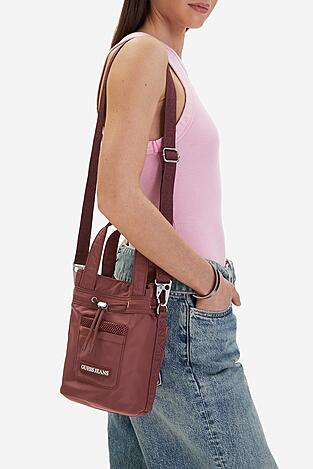 Дамска чанта GUESS JEANS CWBEO-GUESS-XC-006-09 ВИОЛЕТОВ