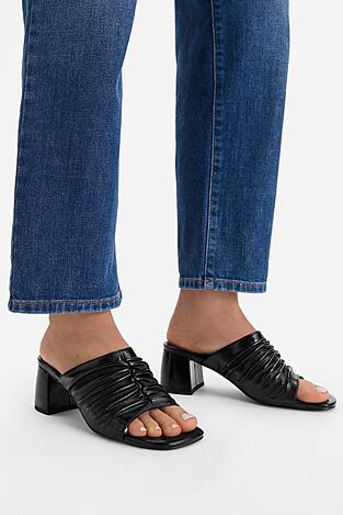 Klapki Gino Rossi C-XRY25113-07 Czarny