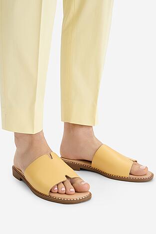 Klapki Lasocki CEO-RST-KM215-01 Żółty jasny