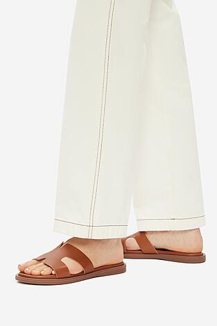 Klapki Gino Rossi ELLE-E25-27281 Camel