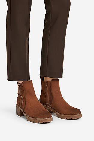 Ghete Clara Barson CEO-HY58222-1 MARO