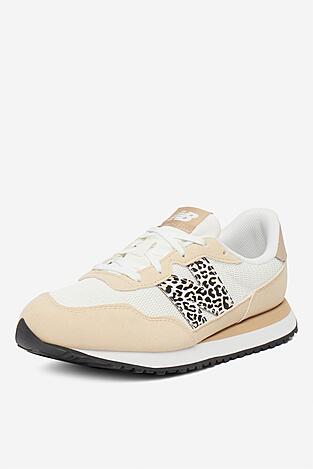 Спортни обувки New Balance C-G2371F0 БЕЖОВ