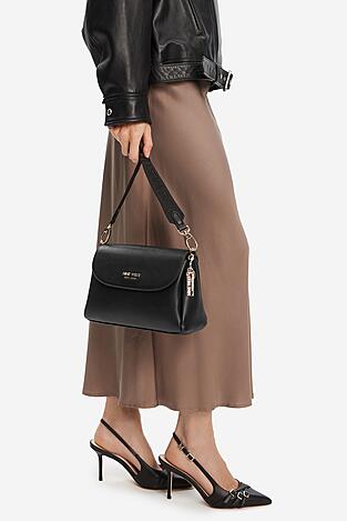 Дамска чанта NINE WEST CEO-EAST-VILLAGE-ESSENTIAL-LX9962 ЧЕРЕН