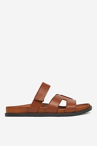 Klapki Gino Rossi MOIRA-E2527666 Camel