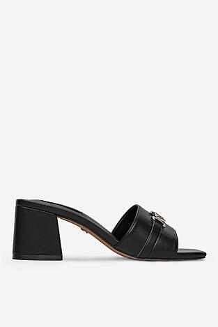 Klapki NINE WEST R25SS04465 Czarny