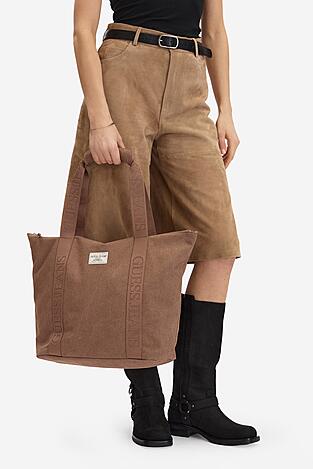 Дамска чанта GUESS JEANS CWBEO-GUESS-B-016-09 КАФЯВ