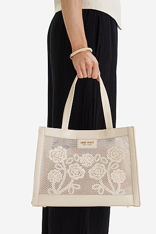 Дамска чанта NINE WEST CEO-WALL STREET GLOW-KY319 БЕЖОВ