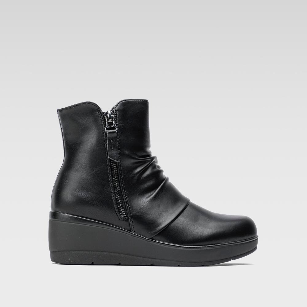 Боти Clara Barson