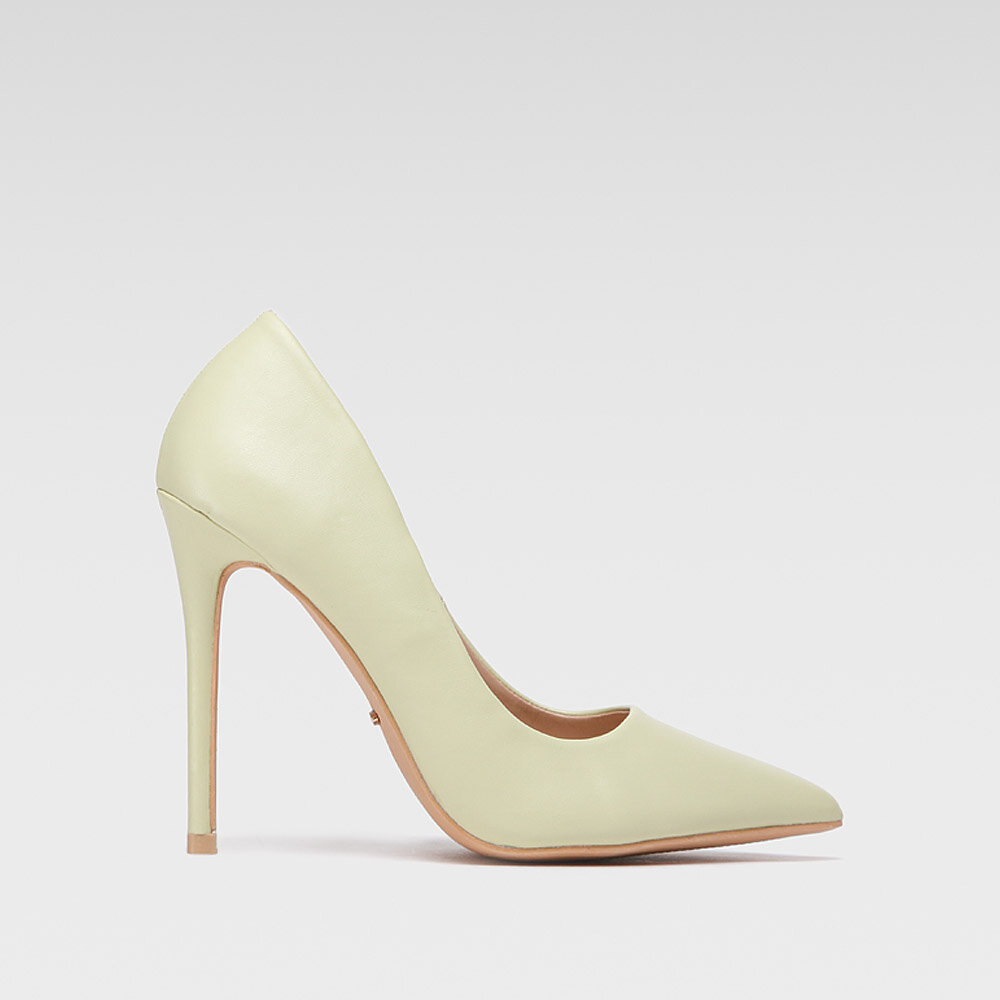 Елегантни обувки DeeZee