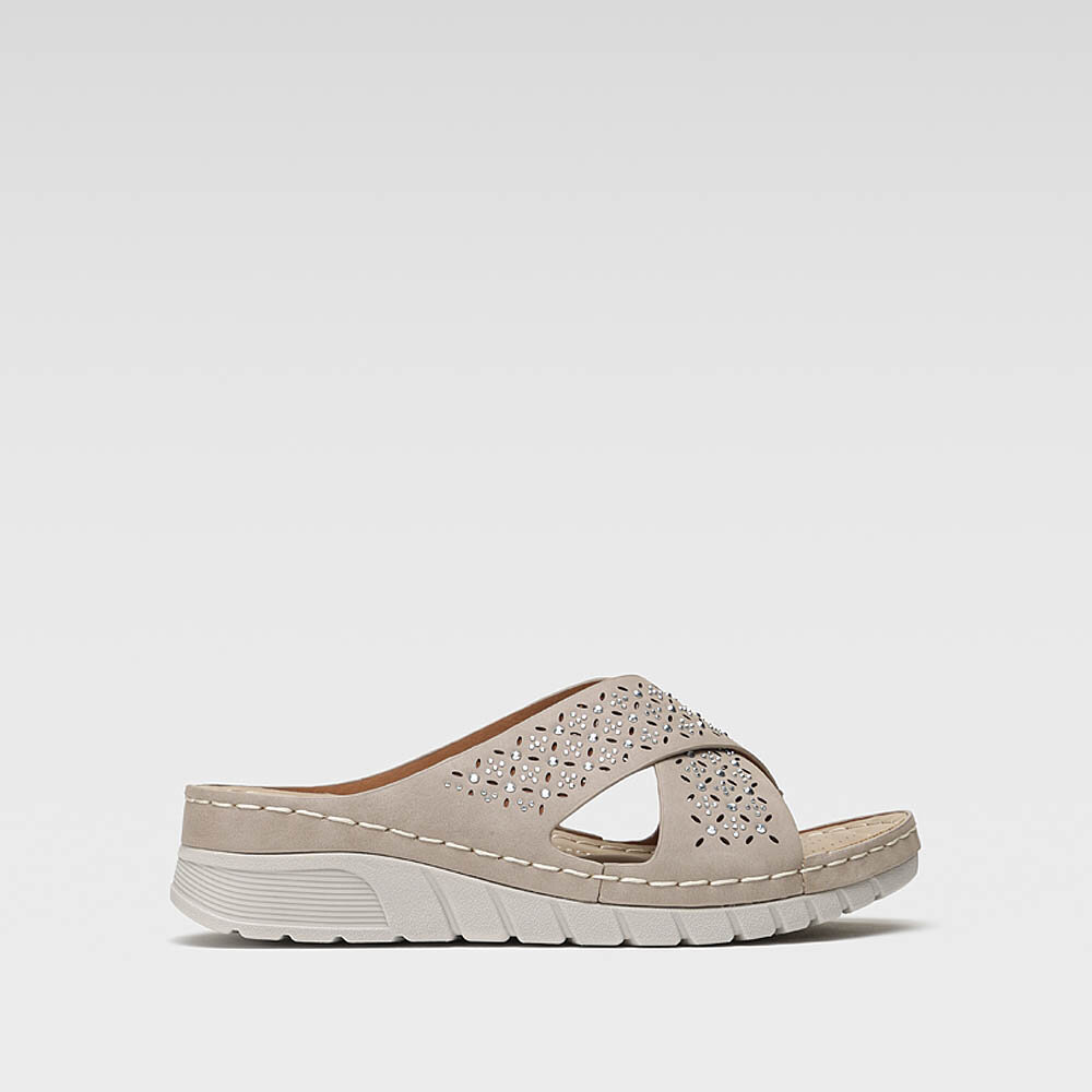 Джапанки Clara Barson