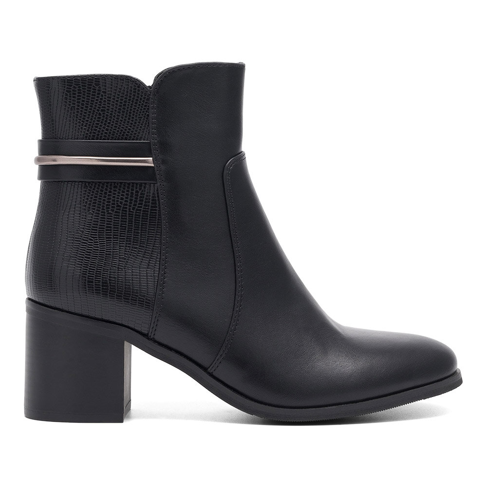 Боти Clara Barson