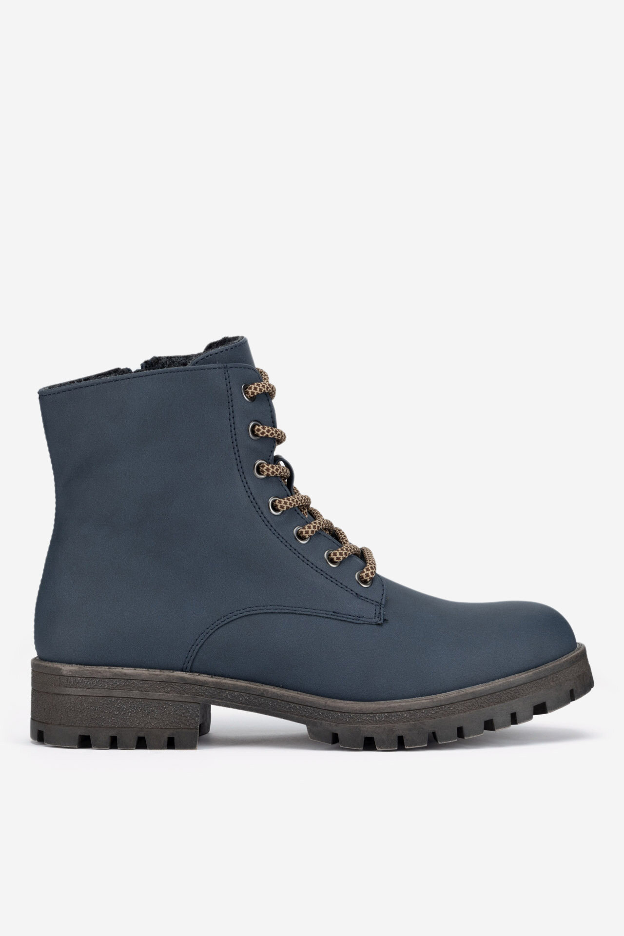 Trzewiki Clara Barson