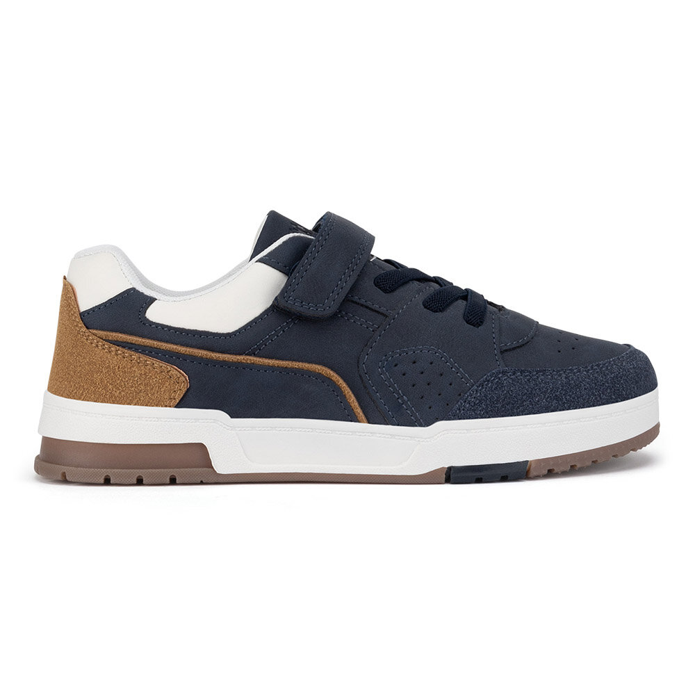 Сникърси Action Boy