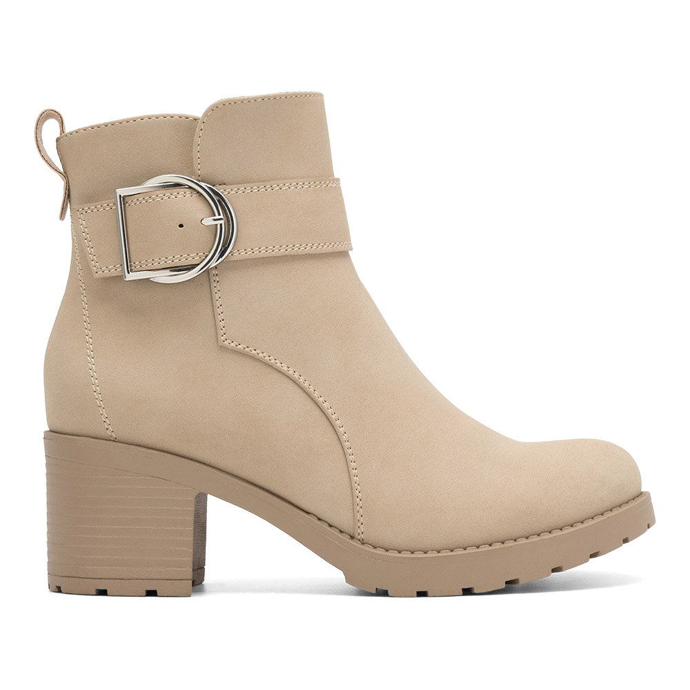 Боти Clara Barson