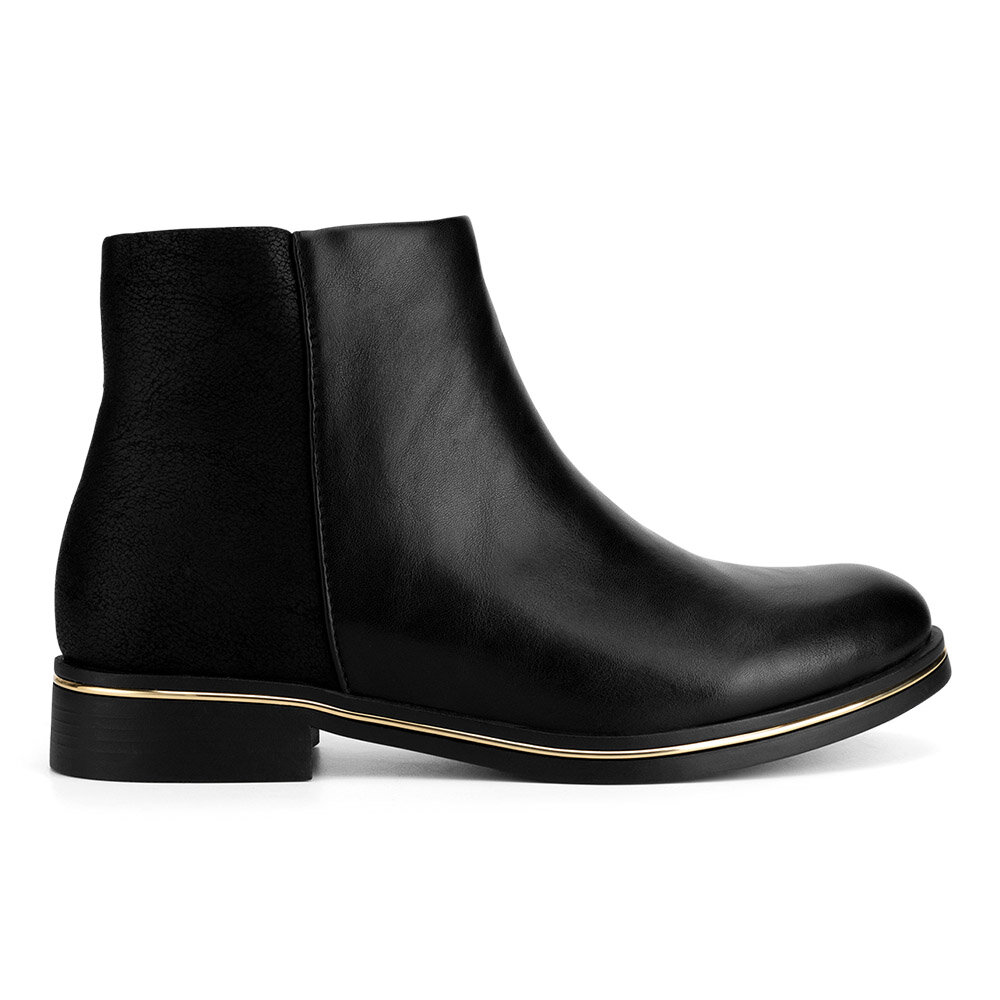 Боти Clara Barson