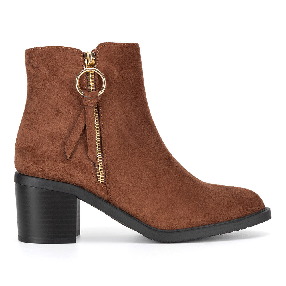 Боти Clara Barson