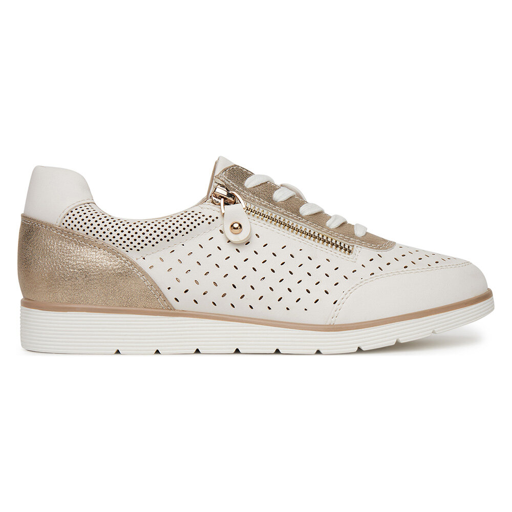 Сникърси Clara Barson