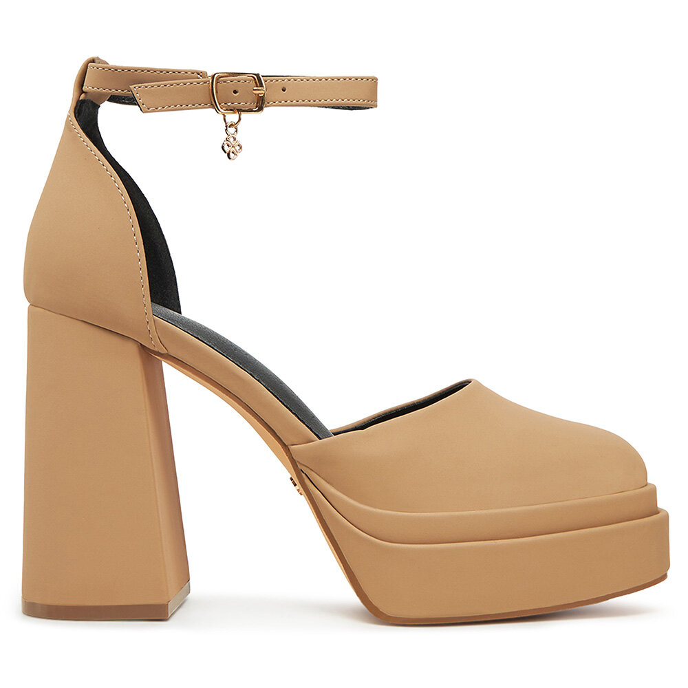 Елегантни обувки DeeZee