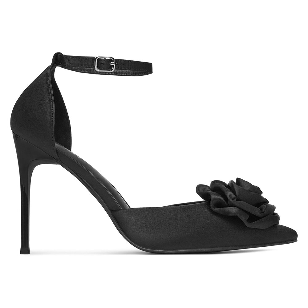 Елегантни обувки DeeZee