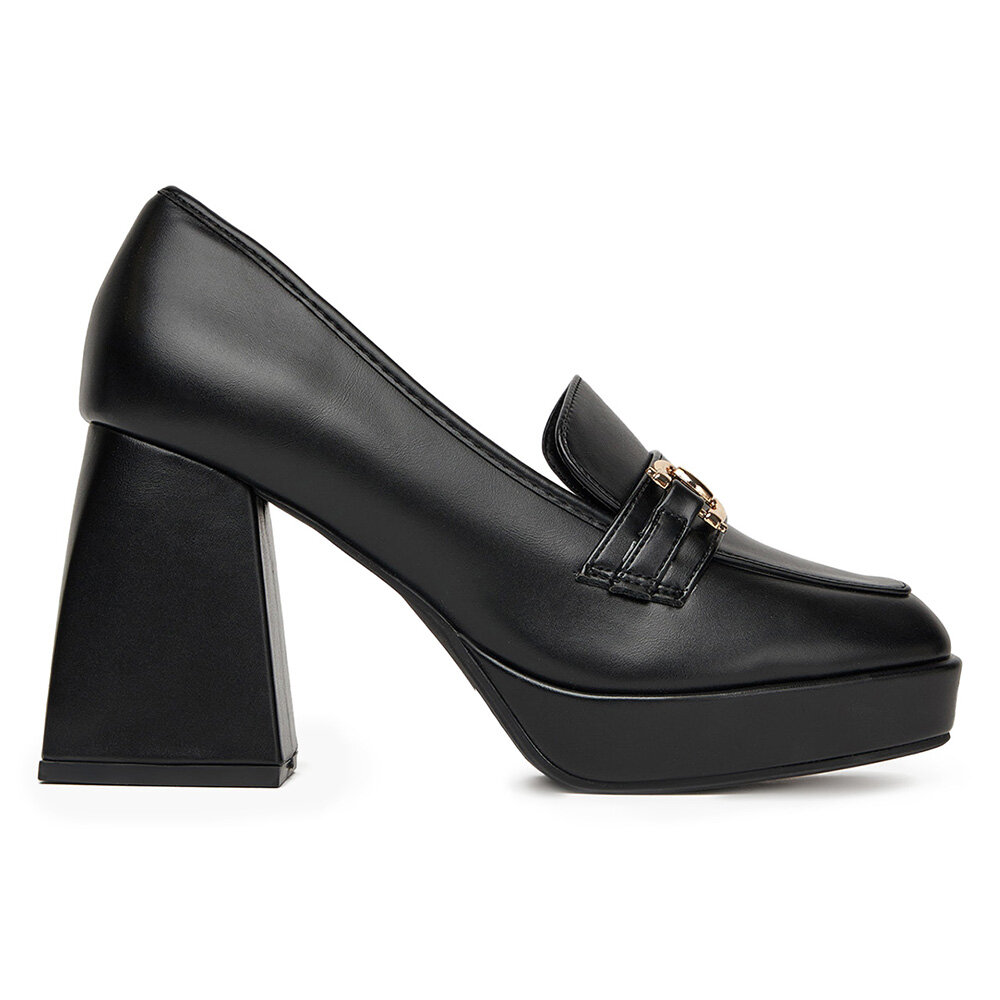 Елегантни обувки DeeZee