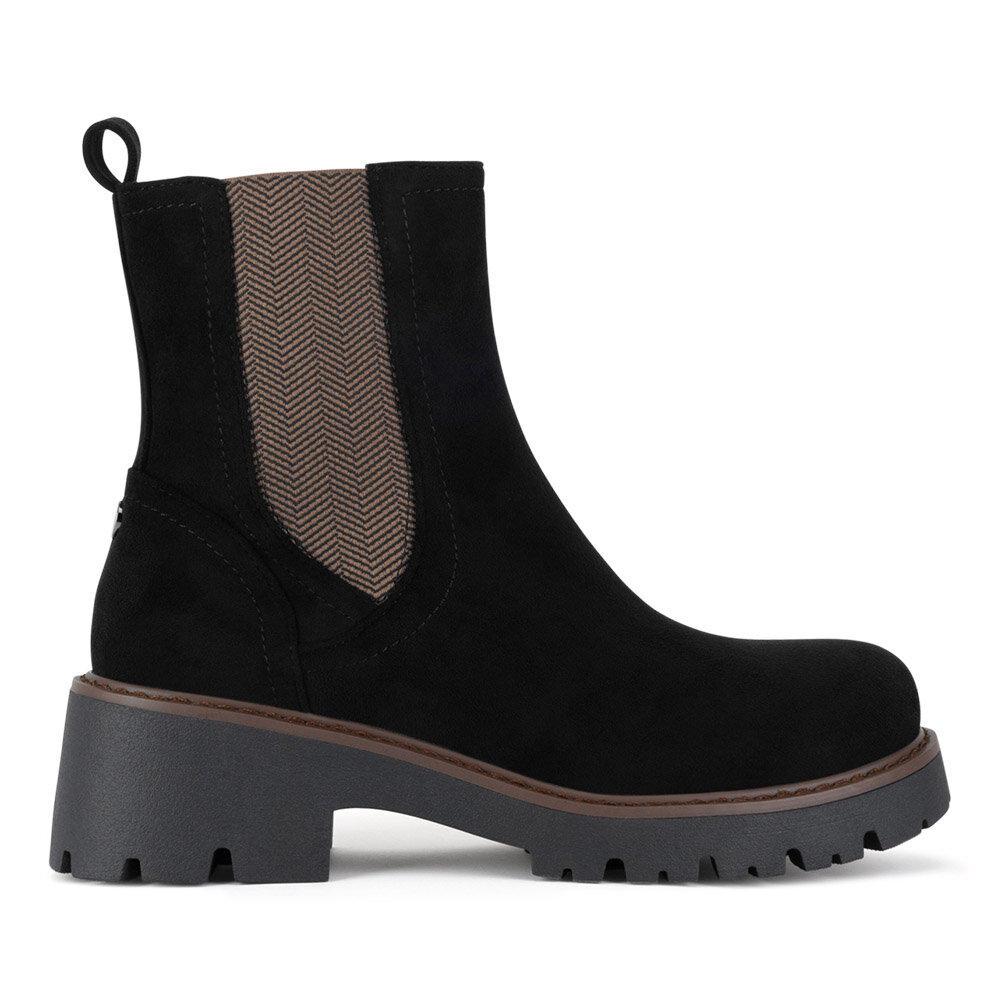 Боти Clara Barson