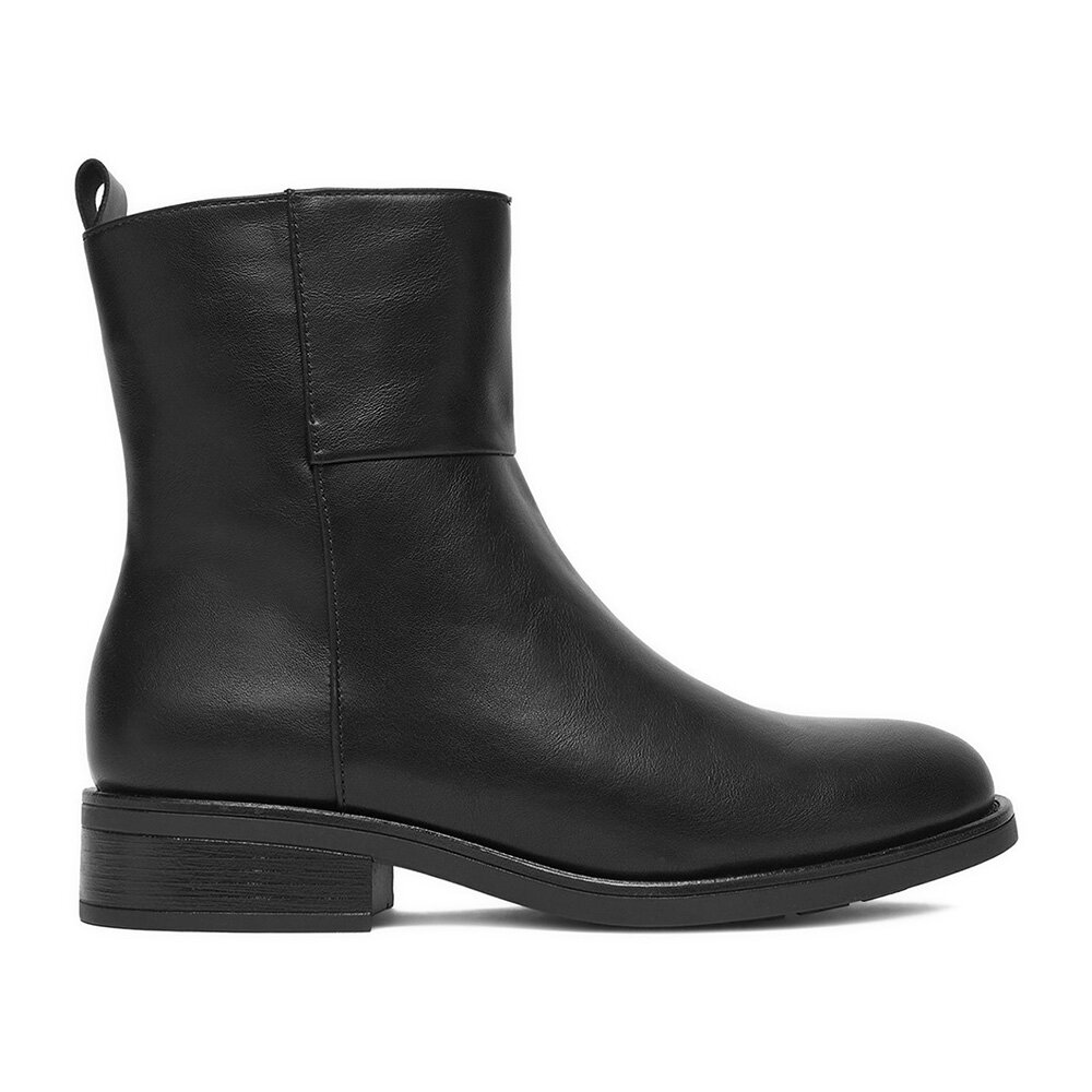 Боти Clara Barson