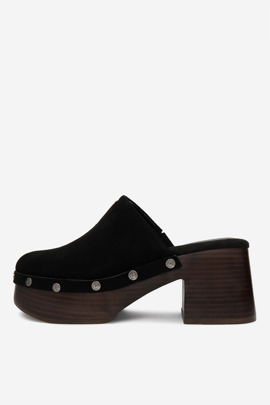 
                GUESS JEANS - Klapki skórzane - 5907964055822