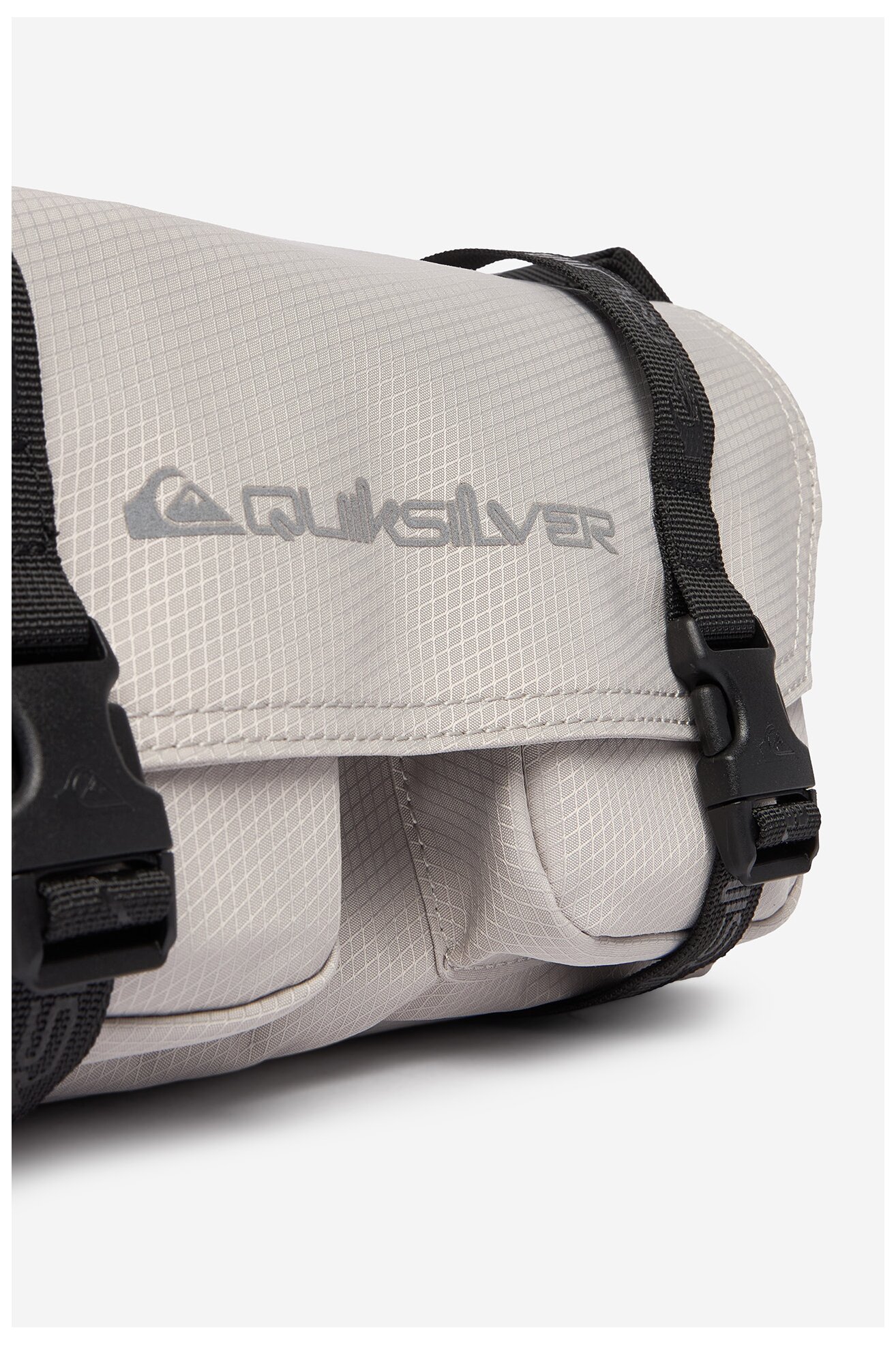 Дамска чанта QUIKSILVER CEOWB-QUIC-F-002-09 СИВ
