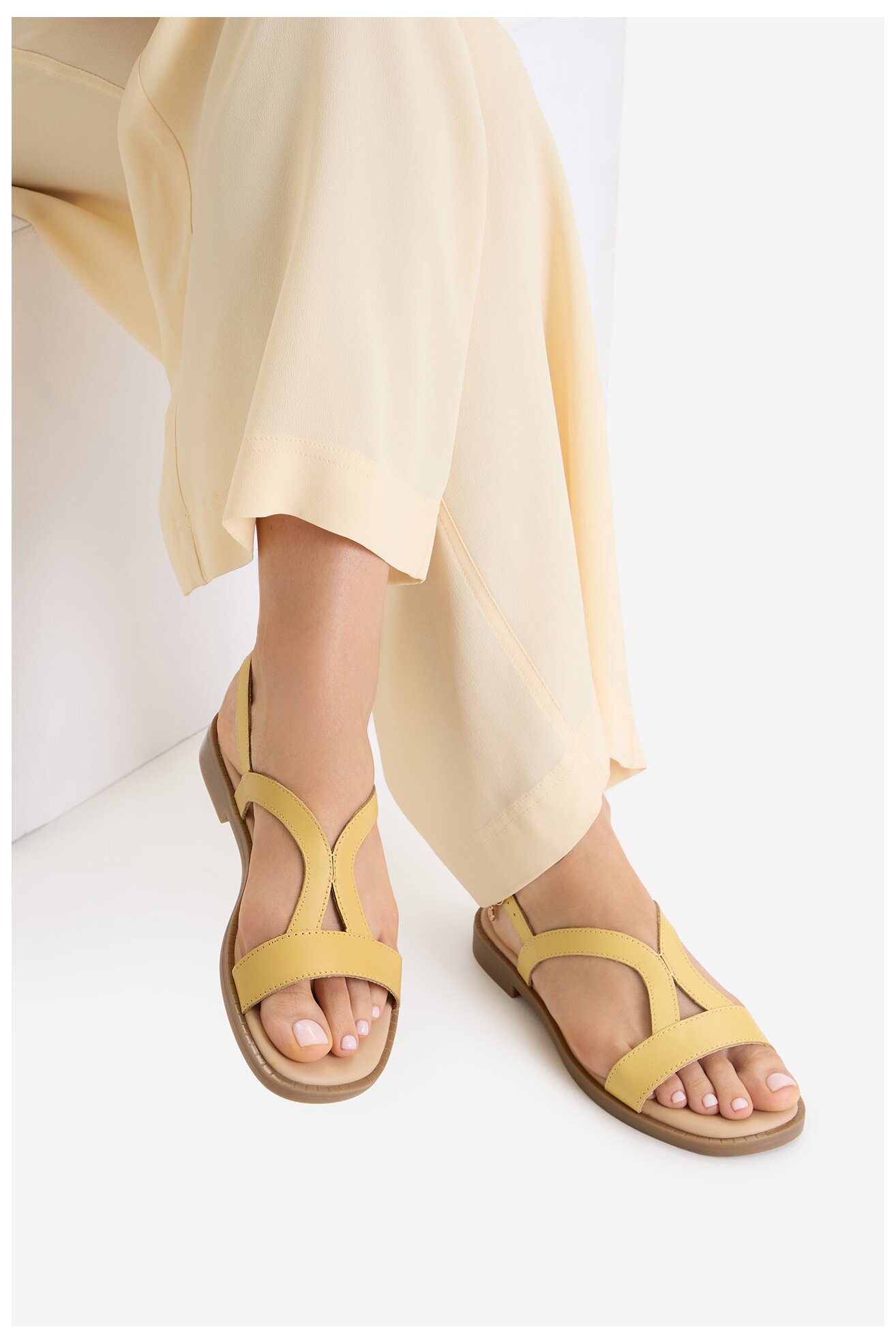 Sandały Lasocki CEO-RST-EMIE-42 Żółty