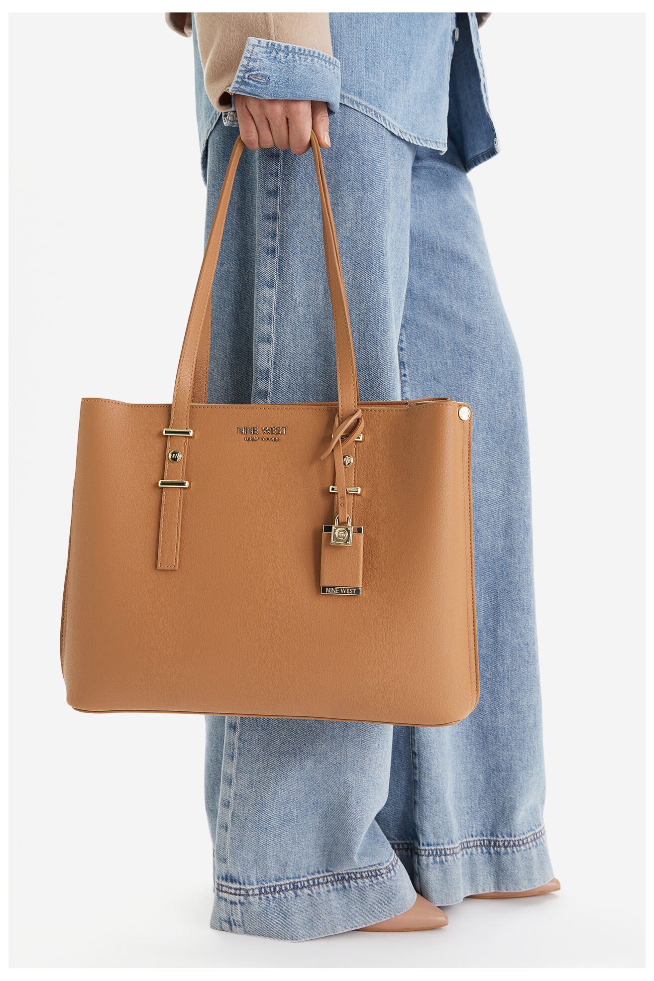 Дамска чанта NINE WEST CEO-GRACEA-LDA8265 БЕЖОВ