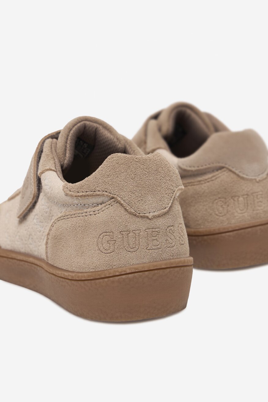 
                GUESS - Sneakersy skórzane - 5906751757727
