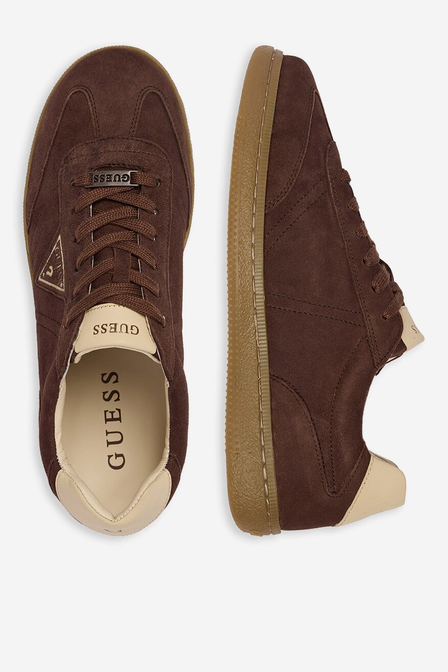 
                Сникърси GUESS КАФЯВ - 5906751872451