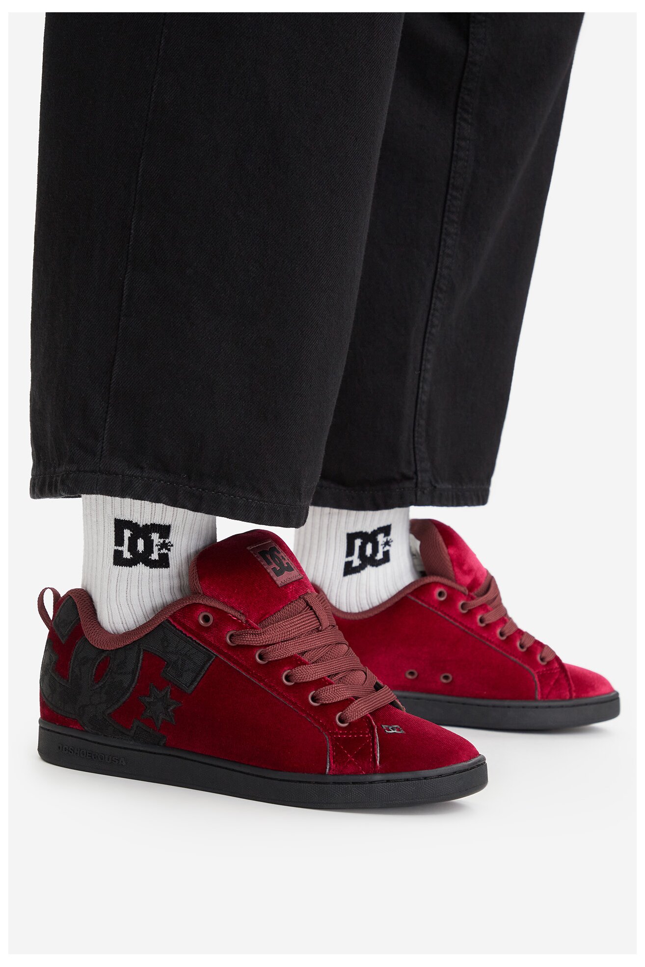Кросівки спортивні DC Shoes EO-COURT GRAFFIK LE DC02894601 СВІТЛО-БОРДОВИЙ