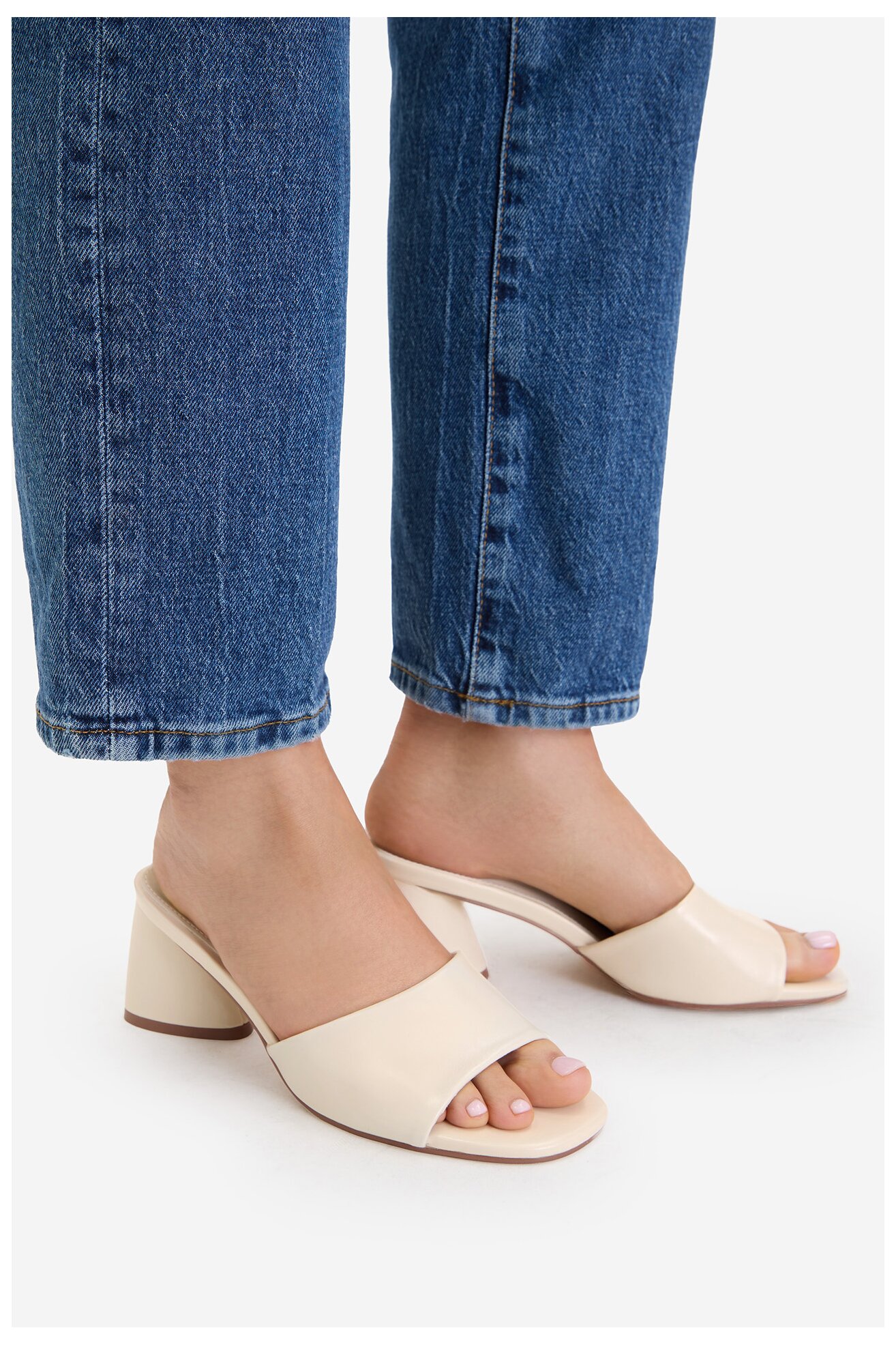 Klapki Jenny CEO-TS6251-01 Kremowy