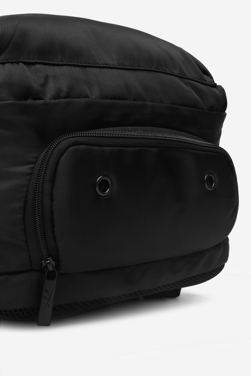 
                Ranac Reebok CRNA - 5907964176763