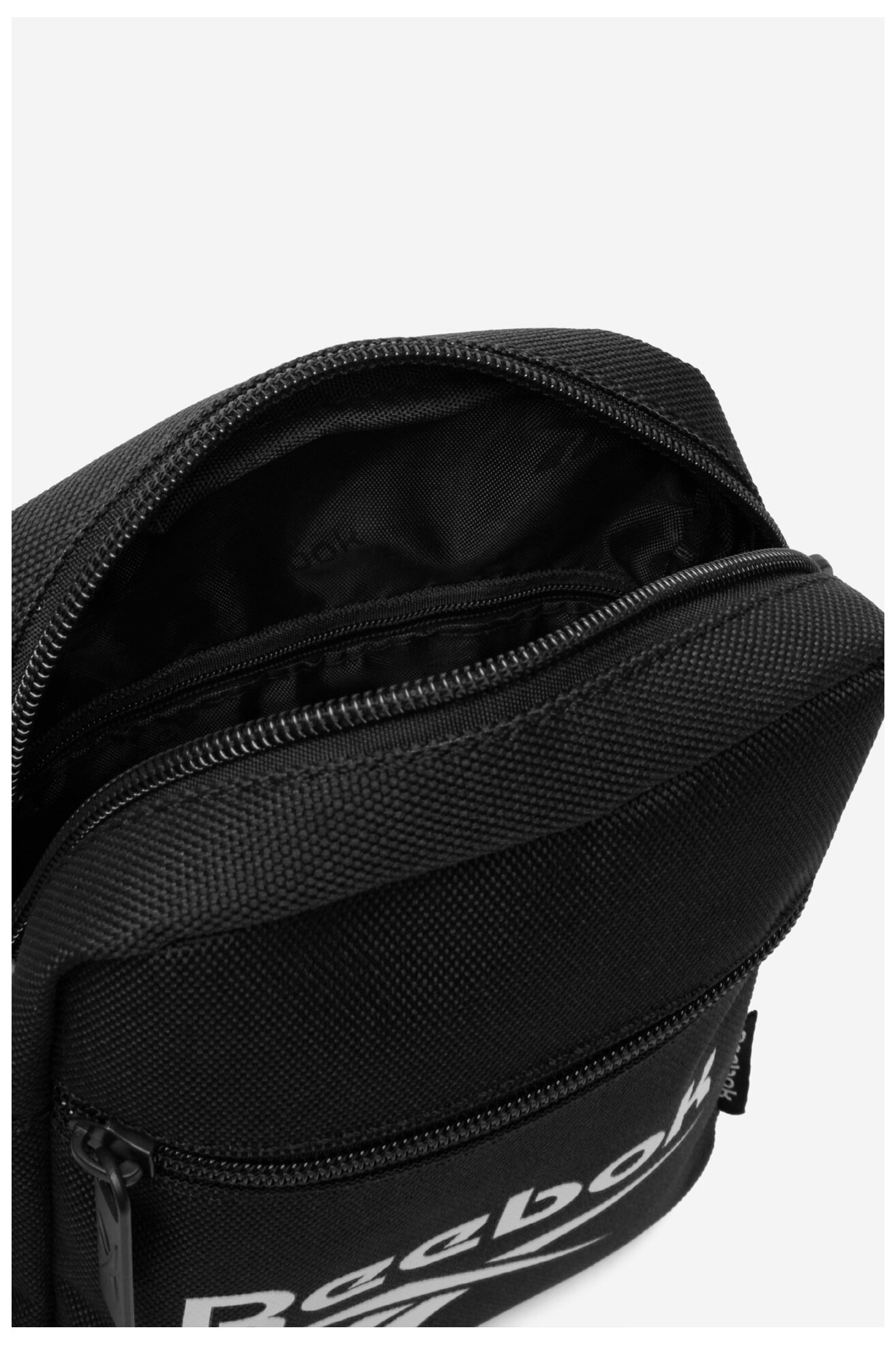 Мъжка чанта Reebok CWBEO-RBK-010-CCC-06 ЧЕРЕН