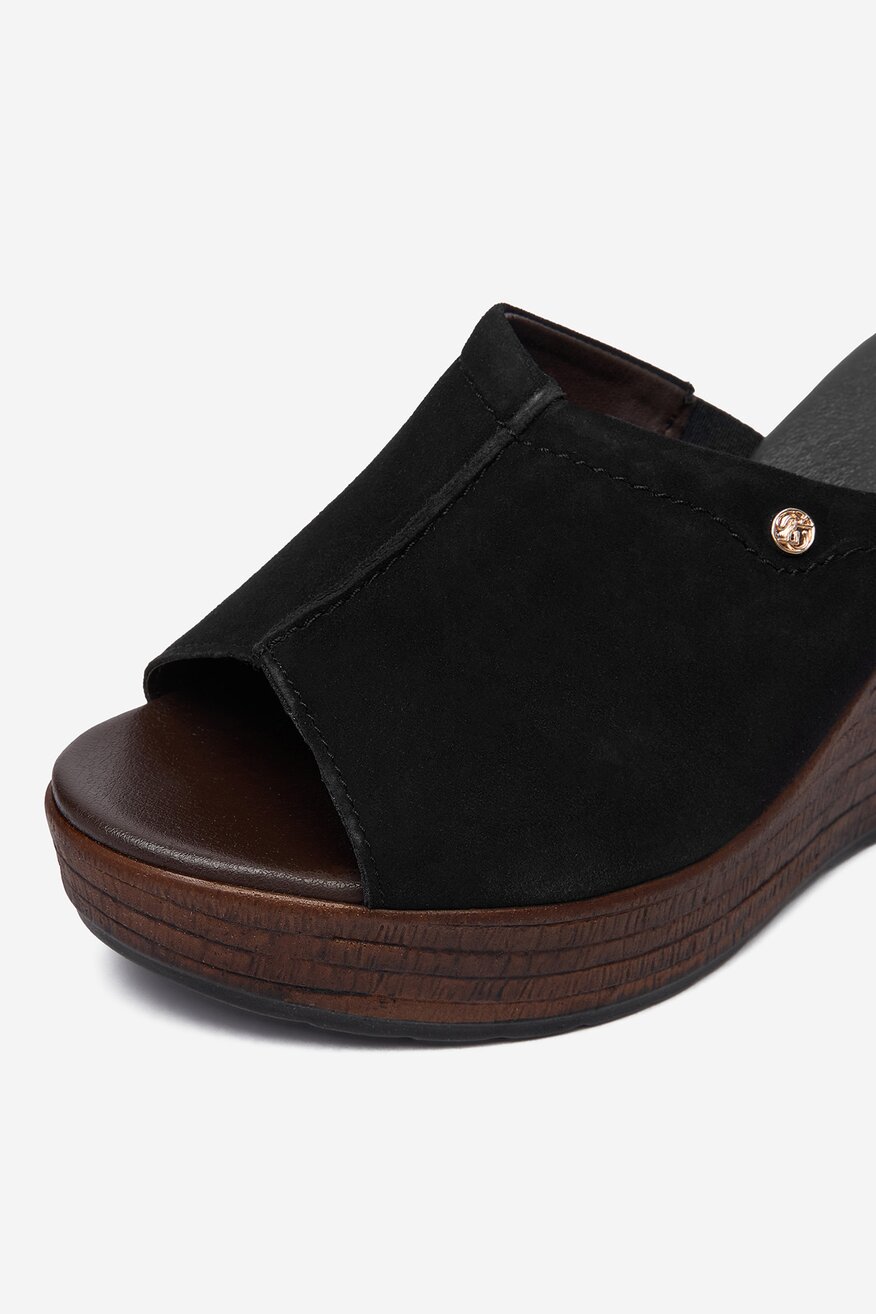 
                Lasocki - Klapki skórzane - 5906751863220