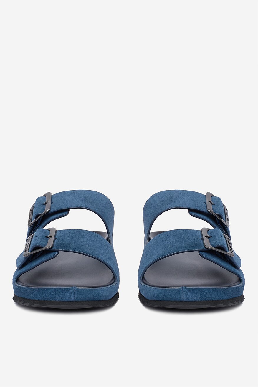 
                GUESS JEANS - Klapki skórzane - 5907964117148