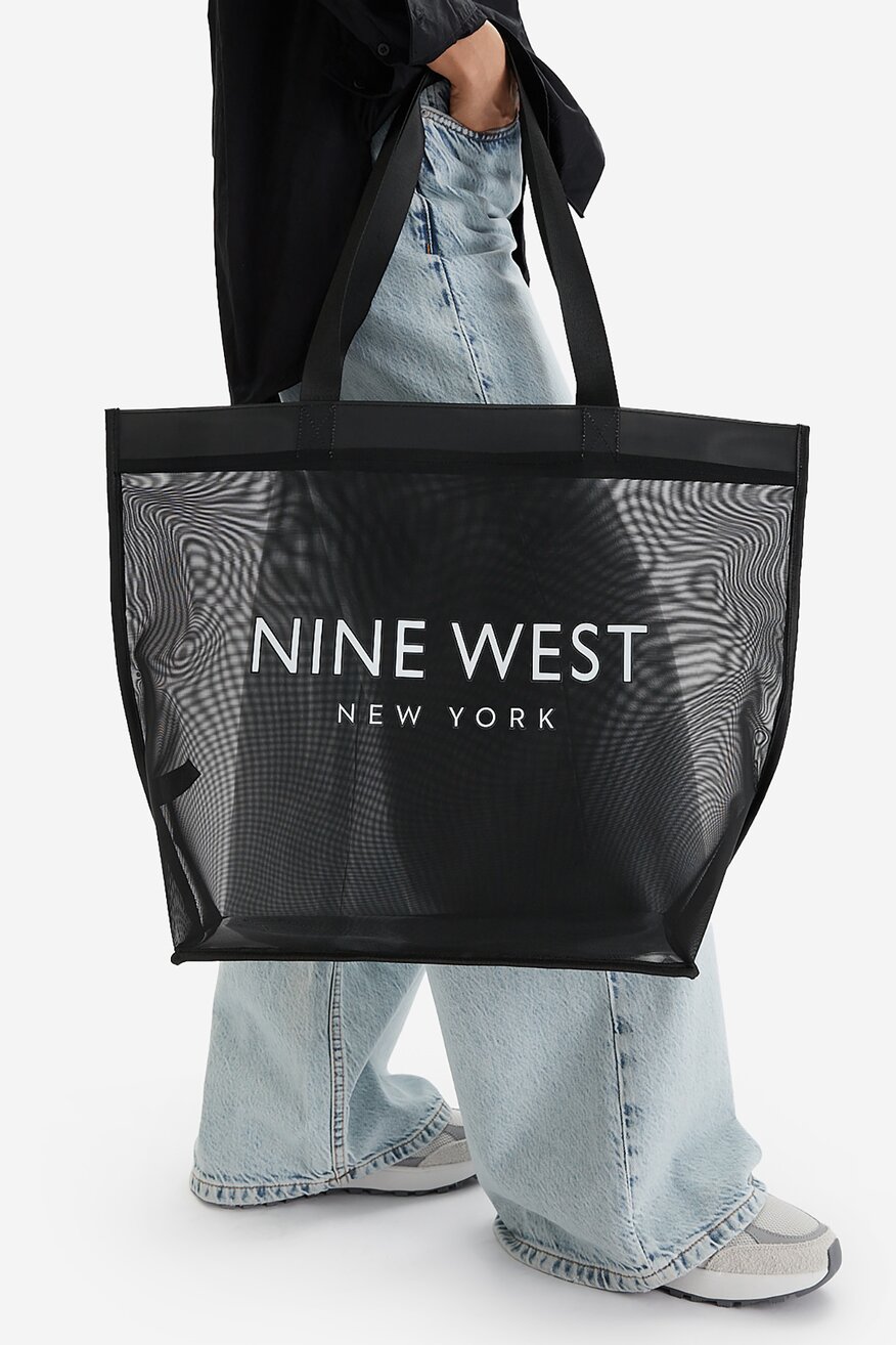 
                Сумка З Ремінцем NINE WEST ЧОРНИЙ - 5907964221593